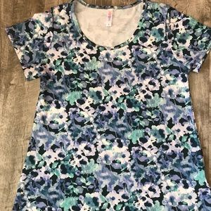 Small floral Lularoe Classic t